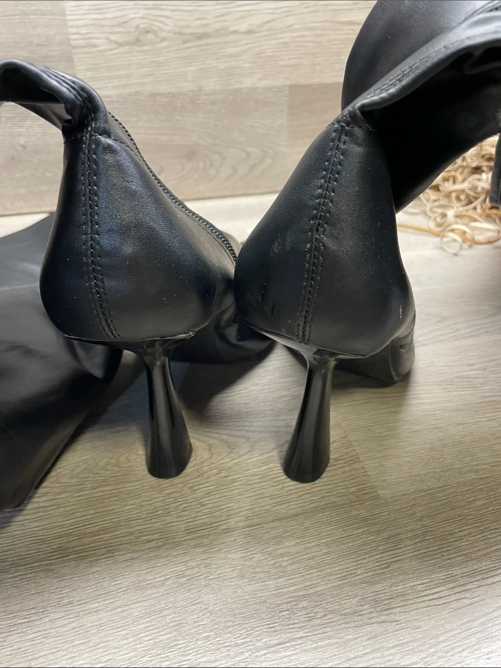 Zara sleek over